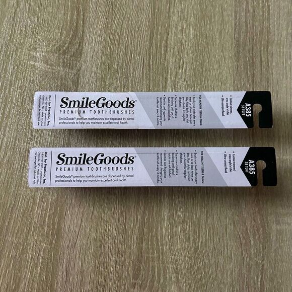 NEW … SMILE GOODS “Set Of 2” Premium Toothbrushes - Picture 2 of 2